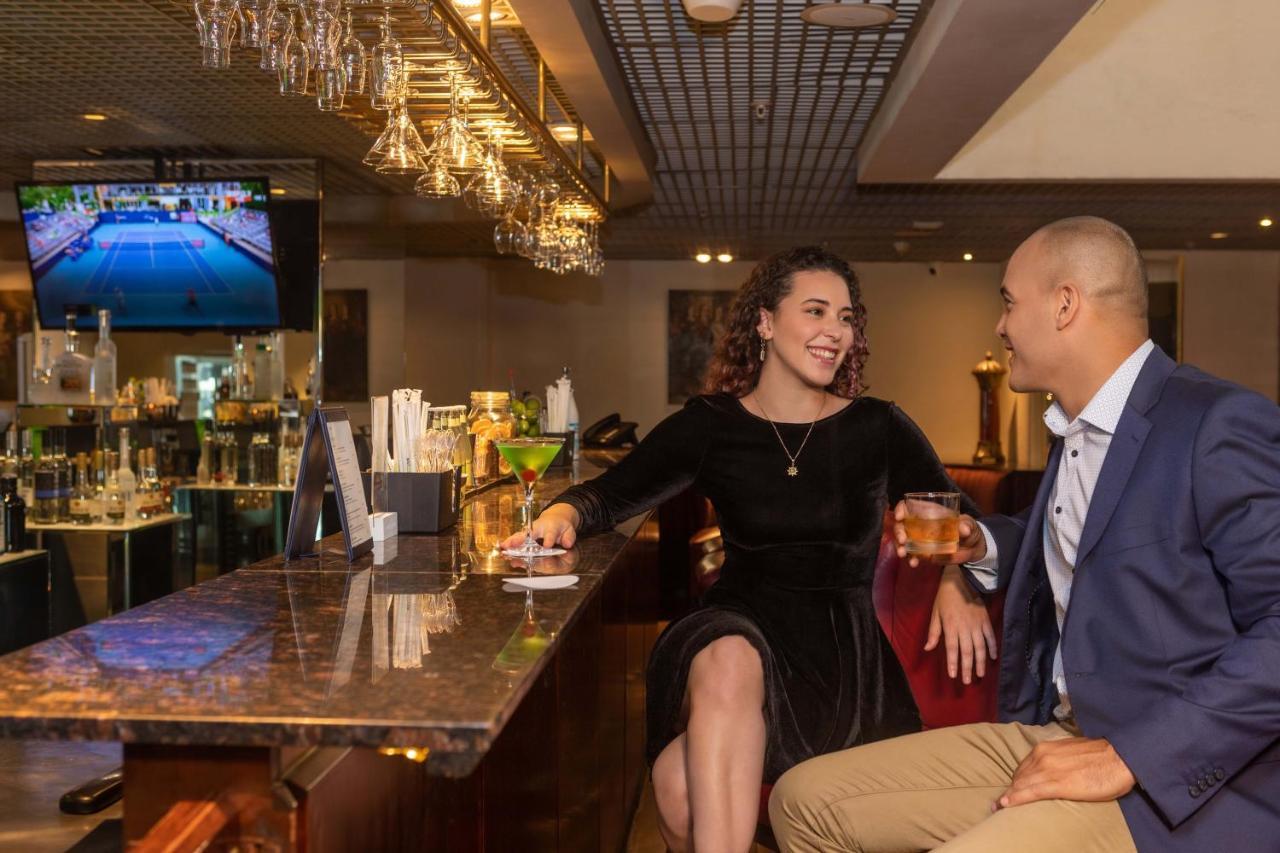 Casa Andina Premium Miraflores 리마 외부 사진 The bar at the 2019 National Restaurant Show