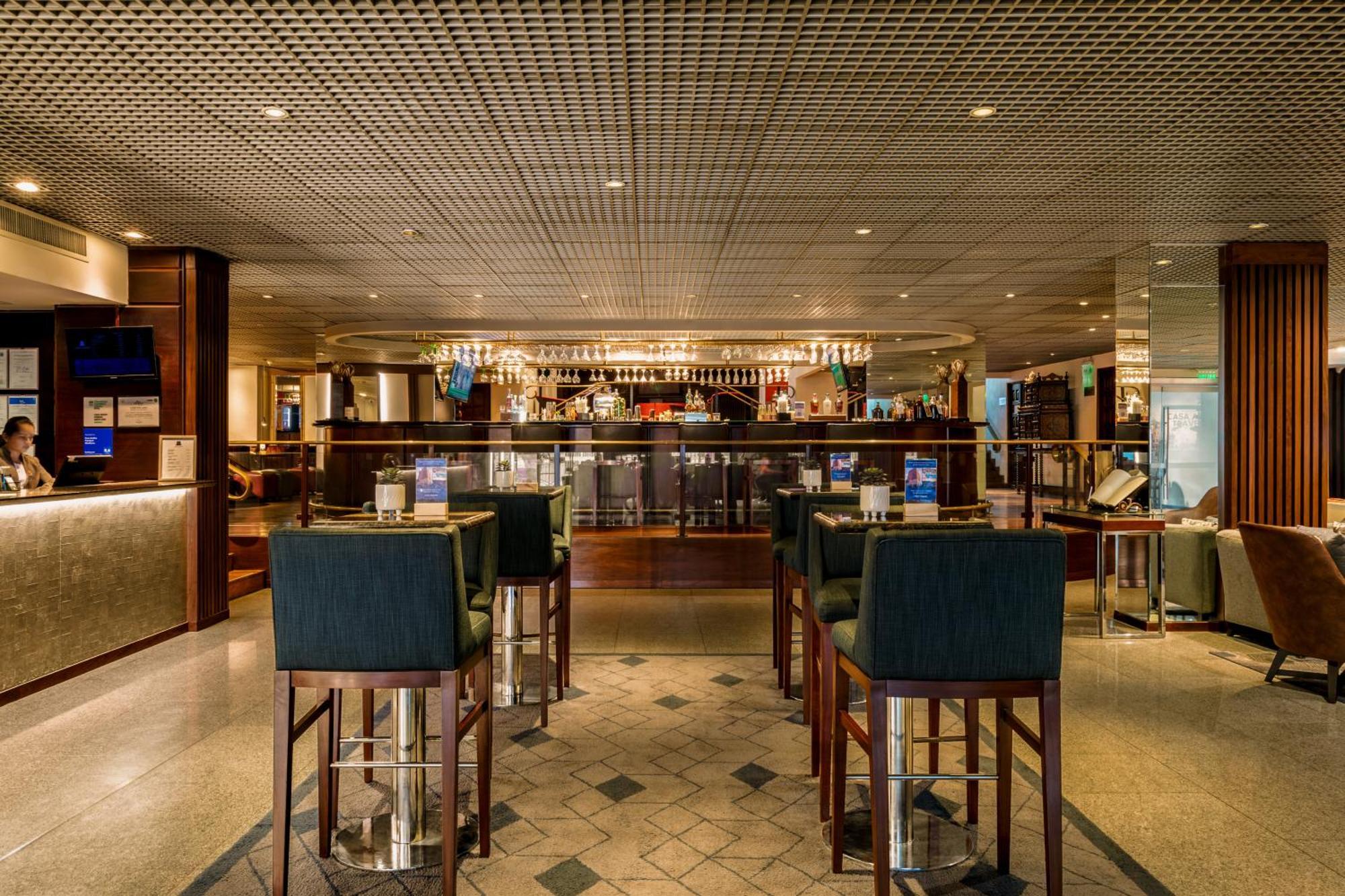 Casa Andina Premium Miraflores 리마 외부 사진 The bar at the lounge